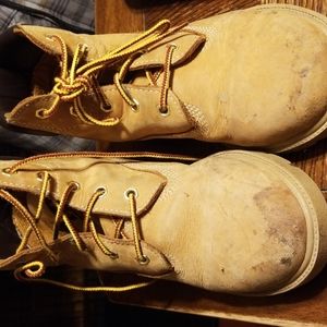 Boys size 4 Timberland boots